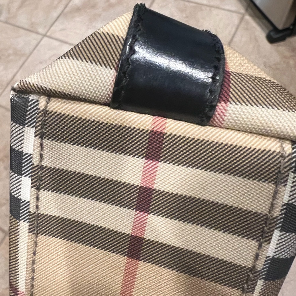 Authentic Burberry Nova Check Tote - Picture 12 of 12